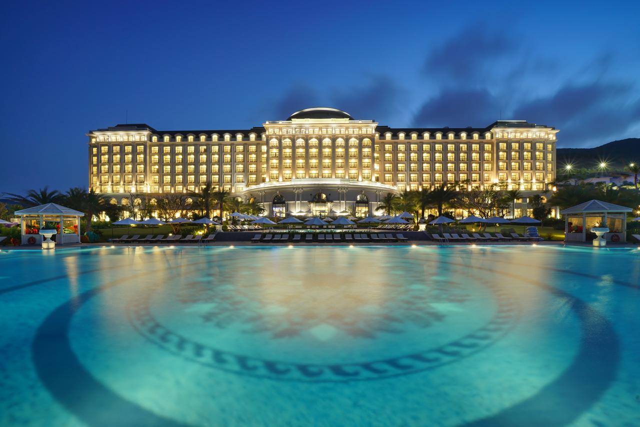 Khách Sạn, Resort trên Những Hòn Đảo Trong Vịnh Nha Trang.